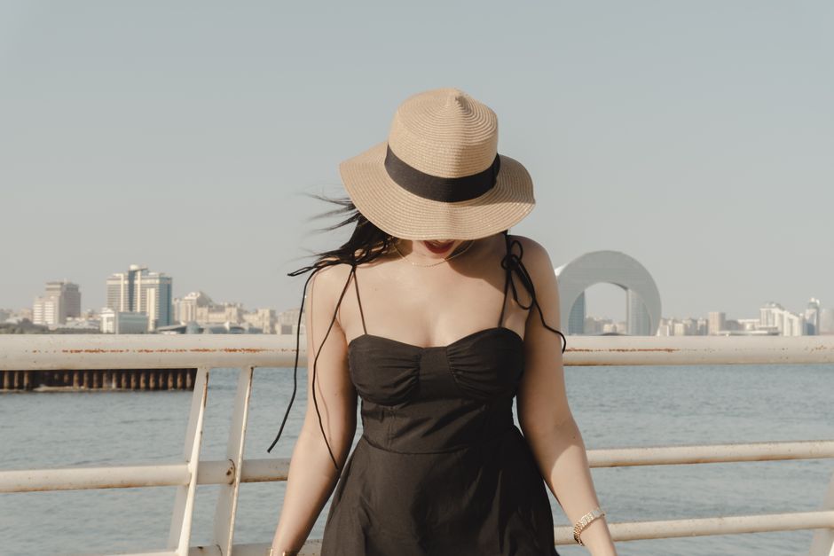 Beach Vacation Outfits Over 40: 5 Pieces That Actually Work
