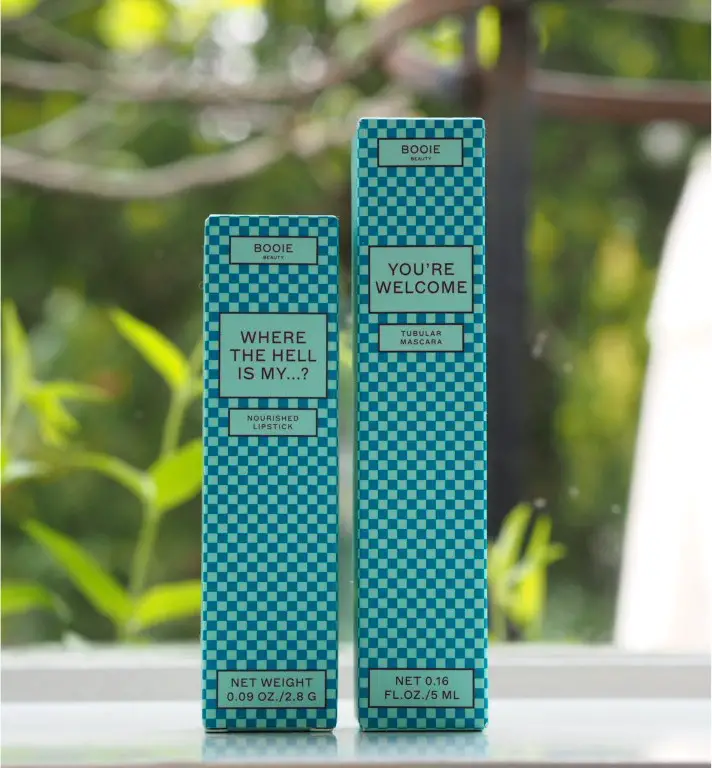 Booie Beauty Tubing Mascara Review